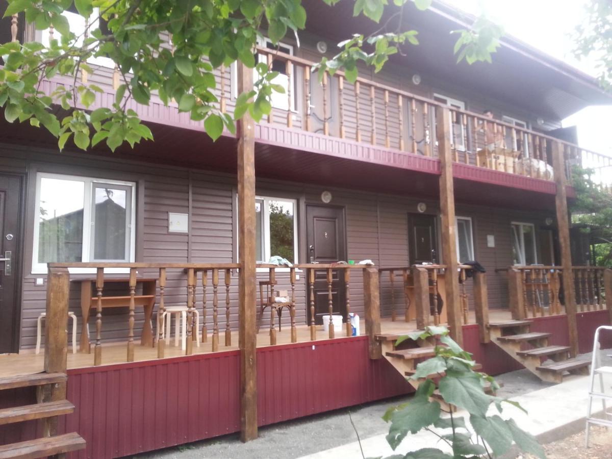 Guest House Yuzhnaya Palmira ピツンダ エクステリア 写真